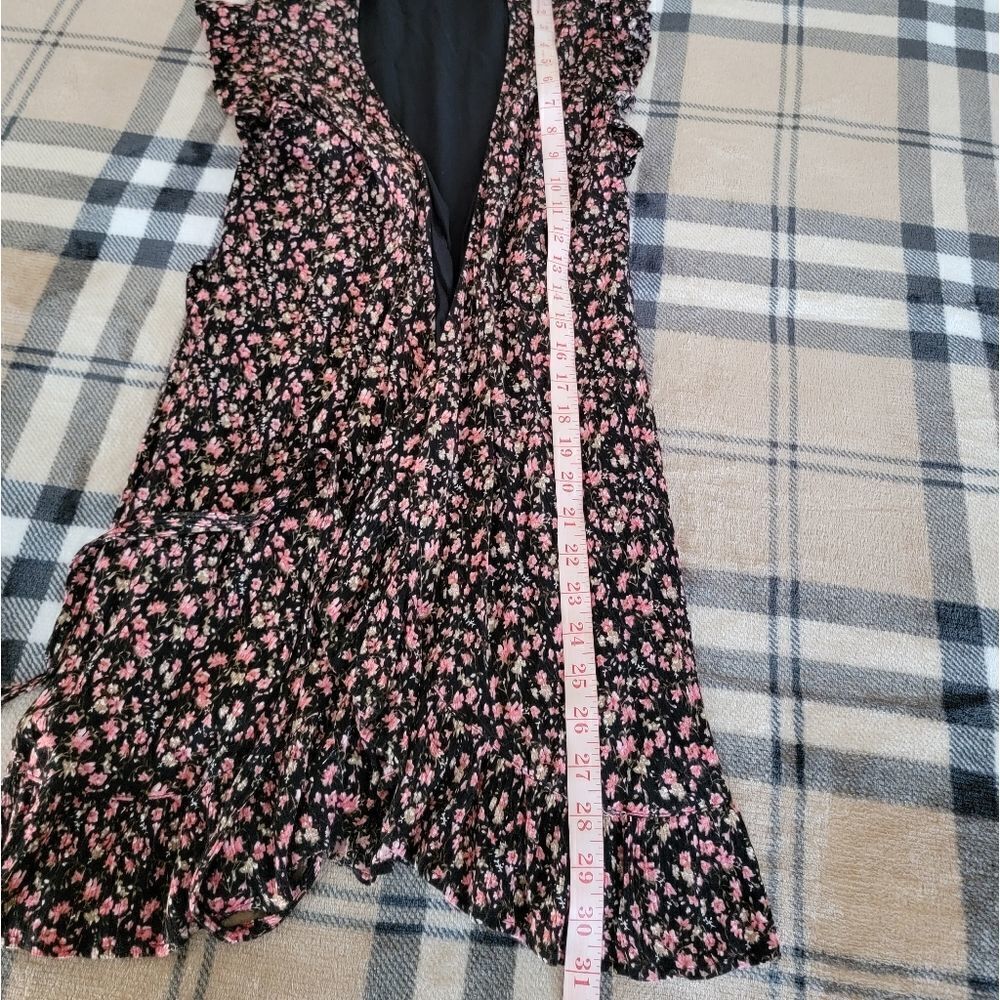 Lulus dress  - Picture 4 of 6